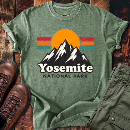 Yosemite Retro Mountain Sunset Tee