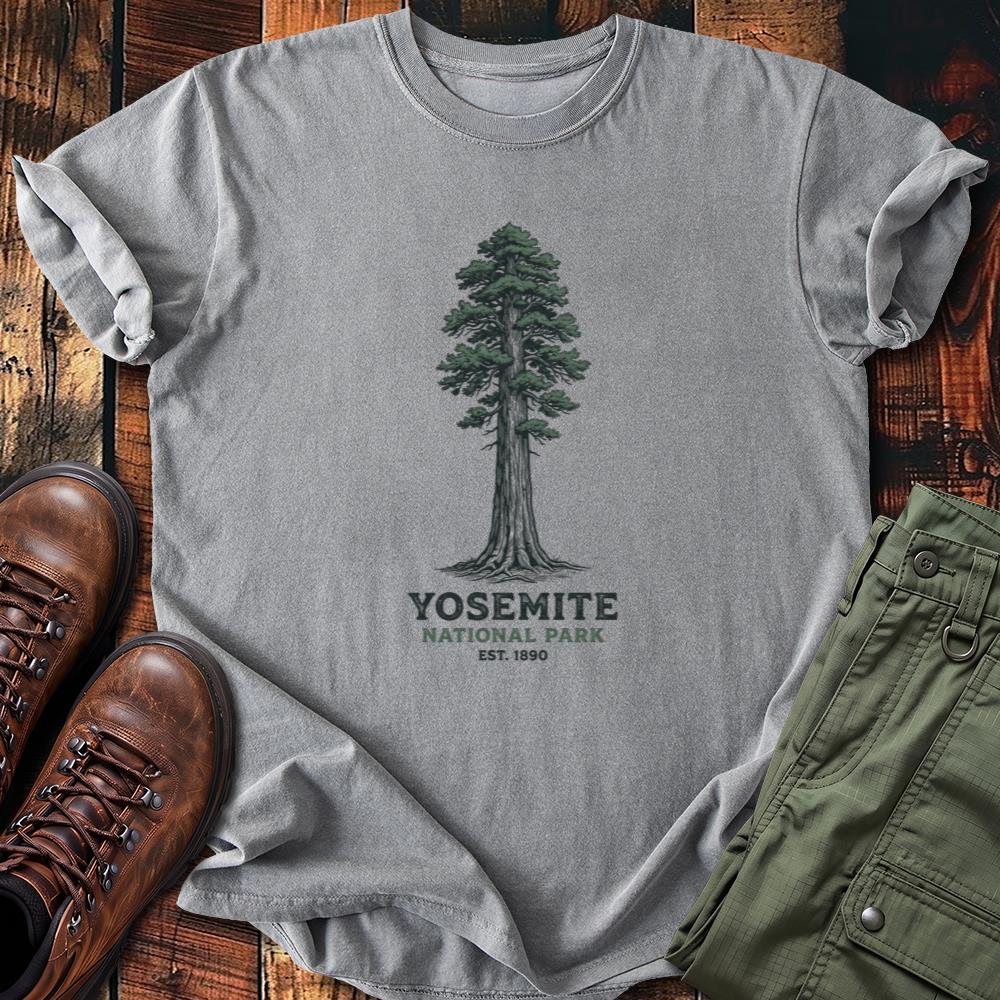 Yosemite Giant Sequoia Tree Tee