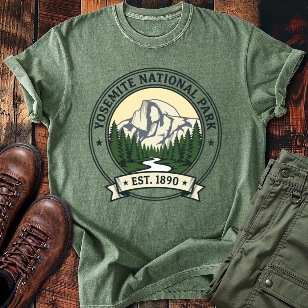 Vintage Yosemite National Park Badge Tee – Est. 1890